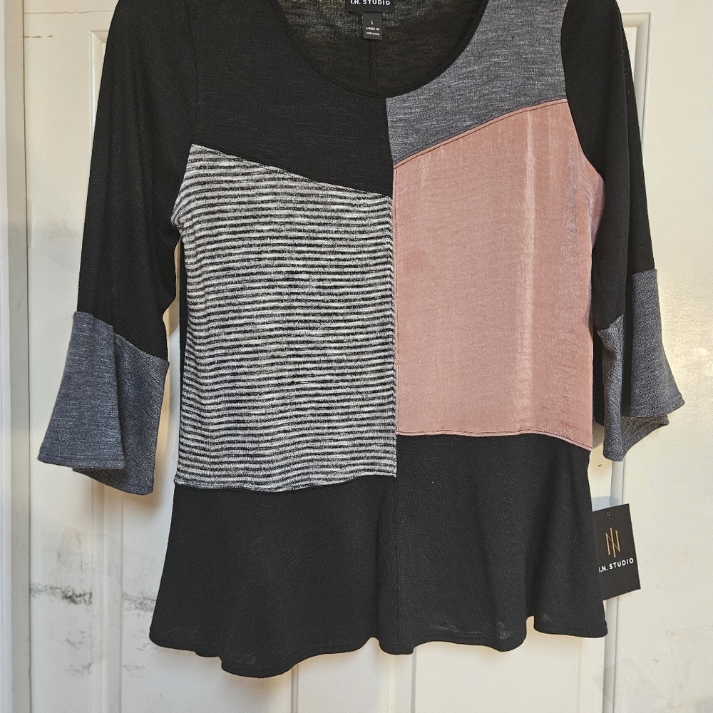 LA Studio Colorblock Top - Black, Gray, Pink